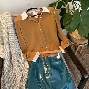 Unique Camel Cardigan Sweater Detachable Collar Cuffs